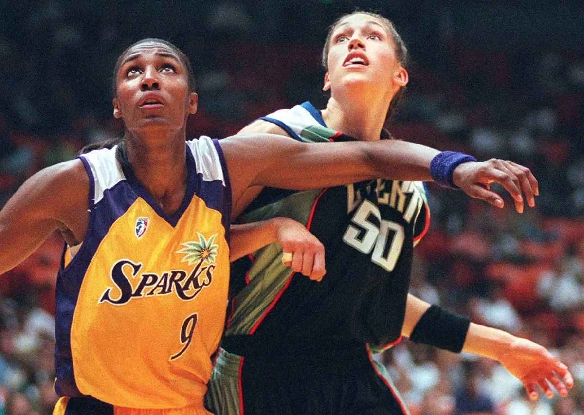Discovering WNBA Origins: A Look Back at the Leagues Start