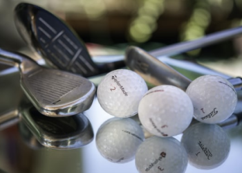 How to Buy Golf Clubs for Women: A Beginners Guide