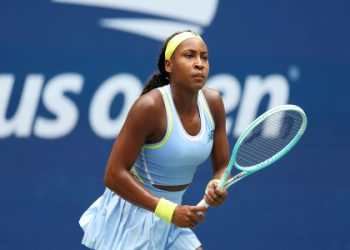 Thinking of Coaching? Find Out How Tennis Coaches Get Paid