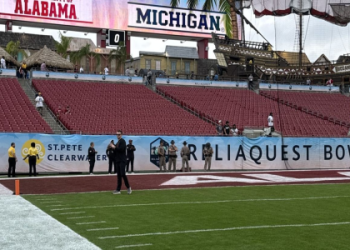 7 Expert Insights into Alabama Crimson Tide Football vs Michigan Wolverines Football Stats: The Ultimate Comparison Guide