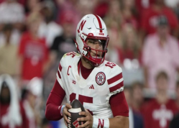 7 Expert Strategies for Making the Most of NCAA Football Tonight: The Ultimate Fan Experience Guide