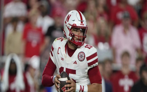 7 Expert Strategies for Making the Most of NCAA Football Tonight: The Ultimate Fan Experience Guide