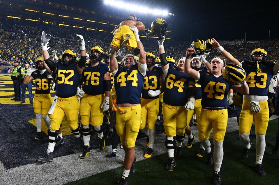 7 Expert Insights: Michigan State Football Score Trends, Winning Secrets, and Game-Day Analysis