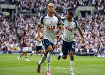 7 Expert Tips to Enjoy a Colorado Football Game: The Ultimate Fan Guide for an Unforgettable Experience