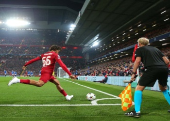 7 Expert Secrets to Make the Most of Your Football Prediction App in 2024