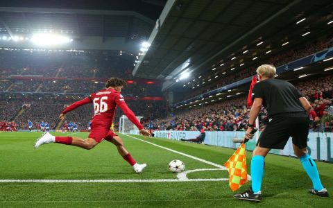 7 Expert Secrets to Make the Most of Your Football Prediction App in 2024